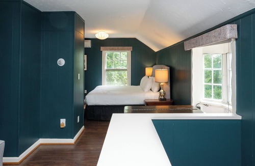 Lenox Hotel | The Constance by the Lenox Collection