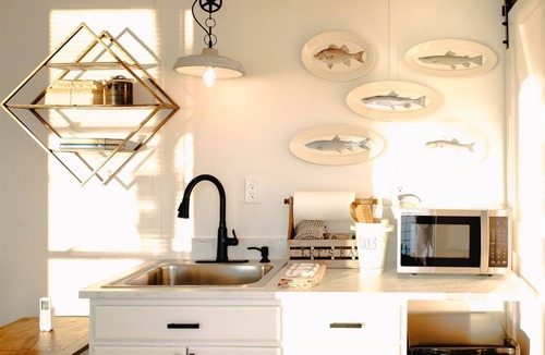 Gadsden House | The Container Home at River Rocks Landing