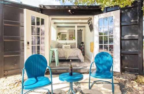 Johnson City House | The Container Retreat @ 290 Wine Trail #10