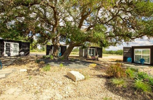 Johnson City House | The Container Retreat @ 290 Wine Trail #7 Groups welcome!