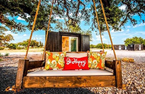 Johnson City House | The Container Retreat @ 290 Wine Trail #8 Celebrate!