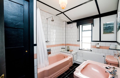 Walsingham Bed & Breakfast | The Control Tower Vegetarian B&B