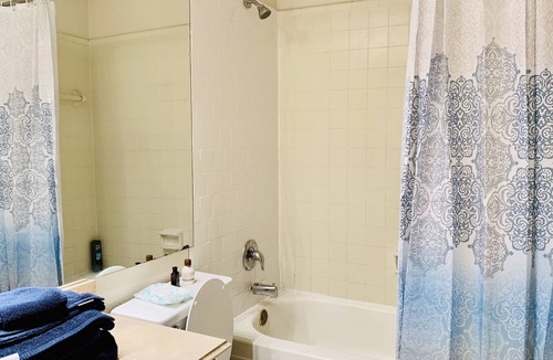 Greater Fondren Southwest Condo | The convenient clean modern Condo