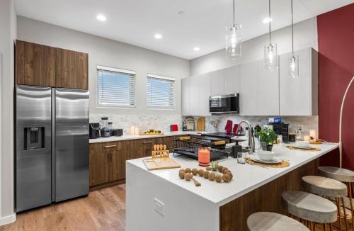 Fort Worth House | The Coral 2BD TownHouse 7ST Walkable