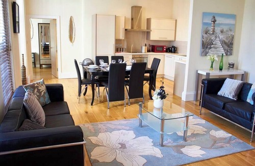 Southport Apartment | The Coral Suite Summa