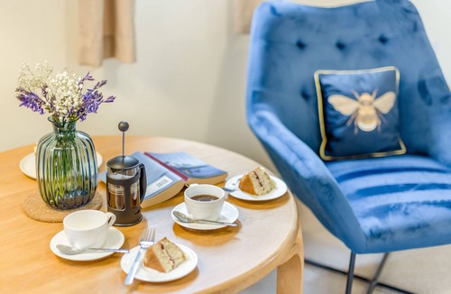 Sedlescombe House | The Corn Bin - One Bedroom House, Sleeps 2