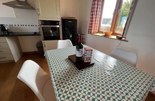 Mount Hawke House | The Corn Store