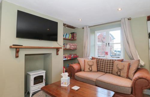 Ozleworth House | The Corner Cottage