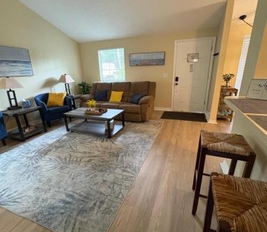 Lake St. George House | The Corner Cottage