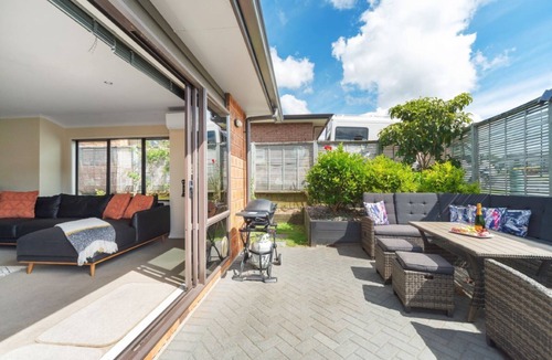 Nukuhau House | The Corner Haven Taupo