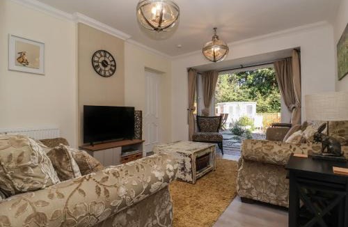 Ufford House | The Corner House