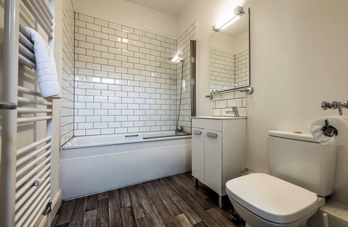 Frome Bed & Breakfast | The Cornerhouse