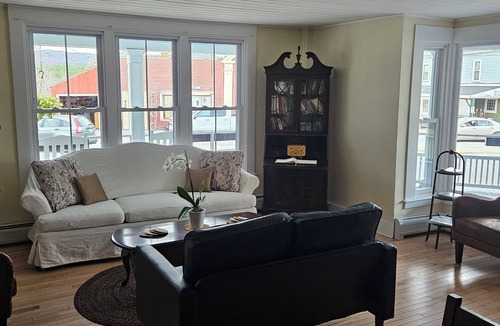 Cornish Hotel | The Cornish Inn