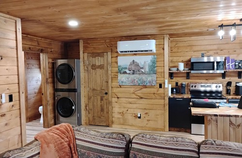 Creola Cabin | The Corral sleeps 4