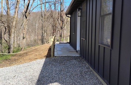 Creola Cabin | The Corral sleeps 4