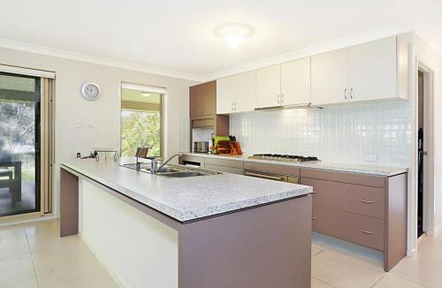 Gorokan House | The Corso Gorokan