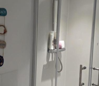 Crynant House | The Cosy Beach