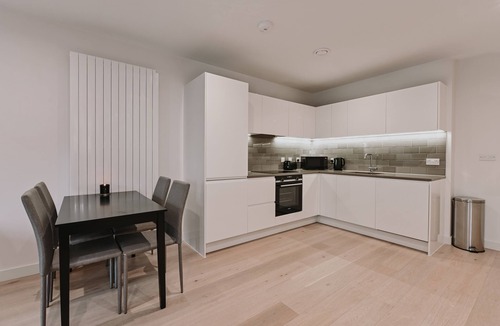 Docklands Apartment | The Cosy Cabot - One bed