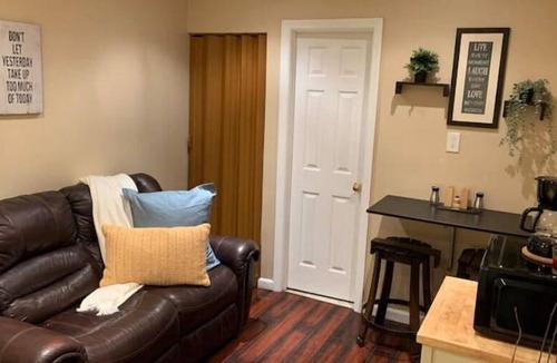 Baldwin Apartment | The Cosy Hideaway Studio Apart.