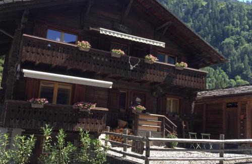 Versegeres Bed & Breakfast | The cosy Isba - Chambre d hôtes - Val de Bagnes - Verbier