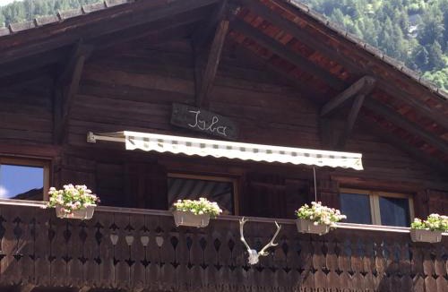 Versegeres Bed & Breakfast | The cosy Isba - Chambre d hôtes - Val de Bagnes - Verbier