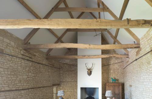 Ampney Crucis House | The Cotswold Barn