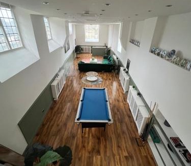 Tetbury House | The Cotswold Wellhouse