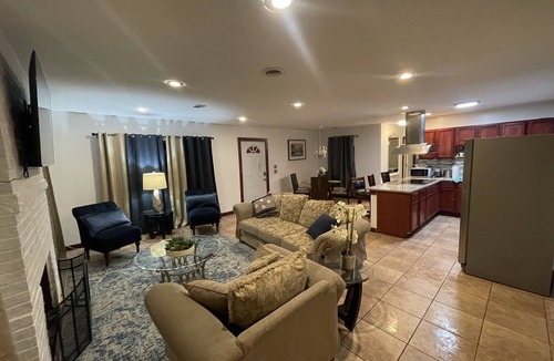 Markham Cottage | “The cottage” 2 bedrooms cozy and private home