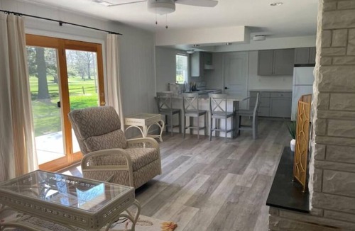 Auburn House | The Cottage at Edgewood