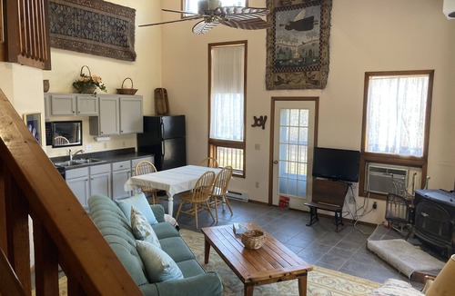 Racine Cottage | The Cottage at Lake Tranquility