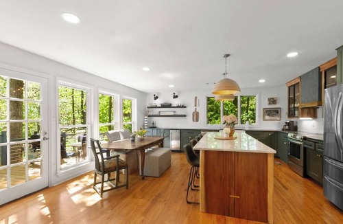 Samantha House | The Cottage at Lakeside Pointe