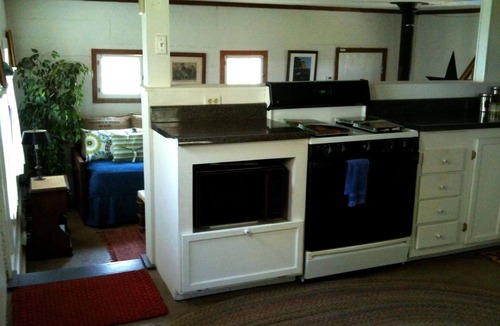 Carthage Cottage | The Cottage at Ozark Highlands Farm