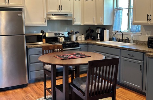 Victor Cottage | The Cottage at Parallel 46 Vineyard