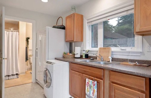 Tigard Cottage | The Cottage at River Run!