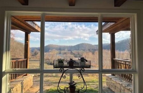 Woodman House | The Cottage at Streamwalk