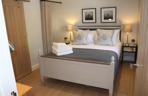 Aldingbourne House | The Cottage at The Dene