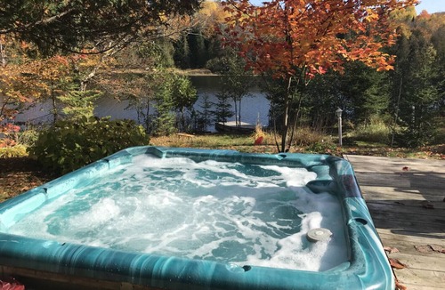 Amherst House | The Cottage Blue - Private, Waterfront Cottage With Hot Tub