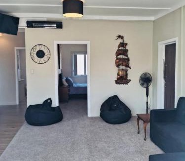 Whitianga House | The cottage coghill