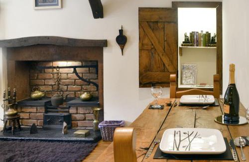 Newbridge House | The Cottage