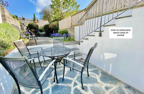 Treator House | The Cottage