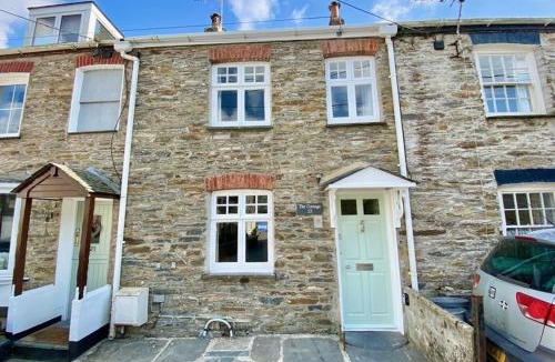 Treator House | The Cottage