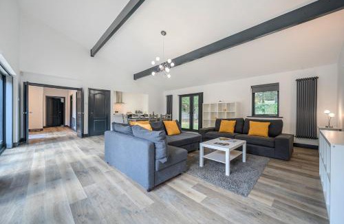 Wimborne House | The Cottage