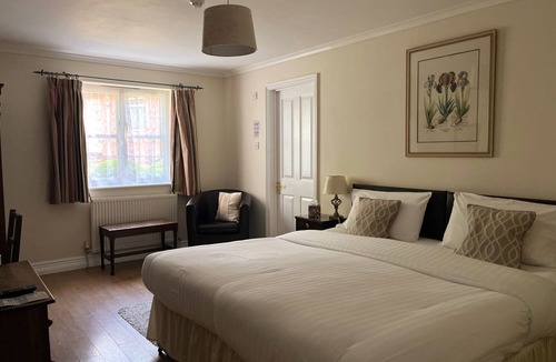 Birchanger House | The Cottage Guest House