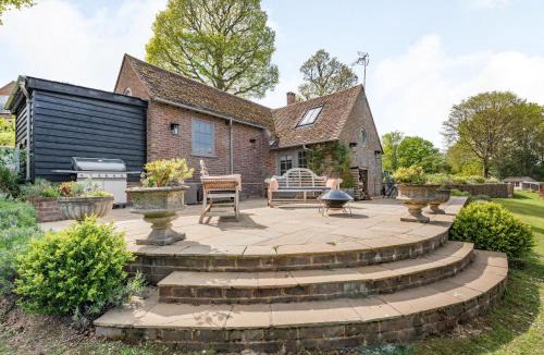 Cranleigh House | The Cottage High Wykehurst End