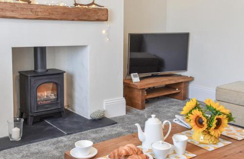 Rothbury House | The Cottage Highfield