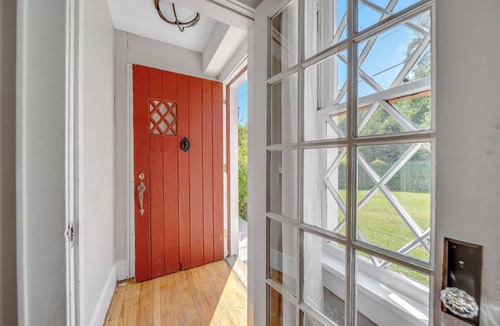 Liberty House | The Cottage House - Pool & Hot Tub