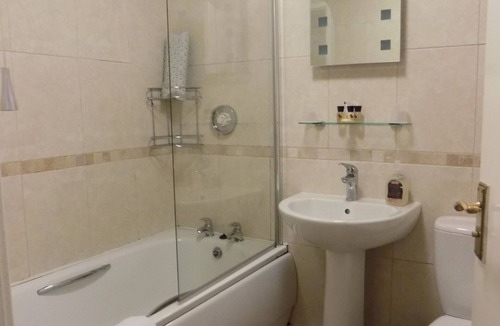 Dunstan Hotel | The Cottage Inn Hotel