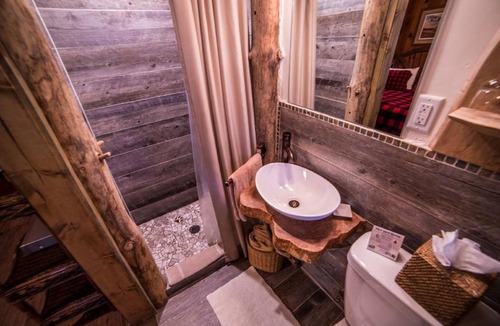 Sunnyside Hotel | The Cottage Inn