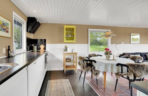 Vedelshave House | The cottage is located in the beautiful recreational cottage area of Båring.