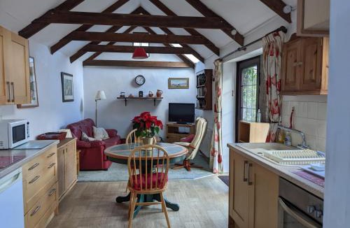 Mabe House | The Cottage, Little Trembroath